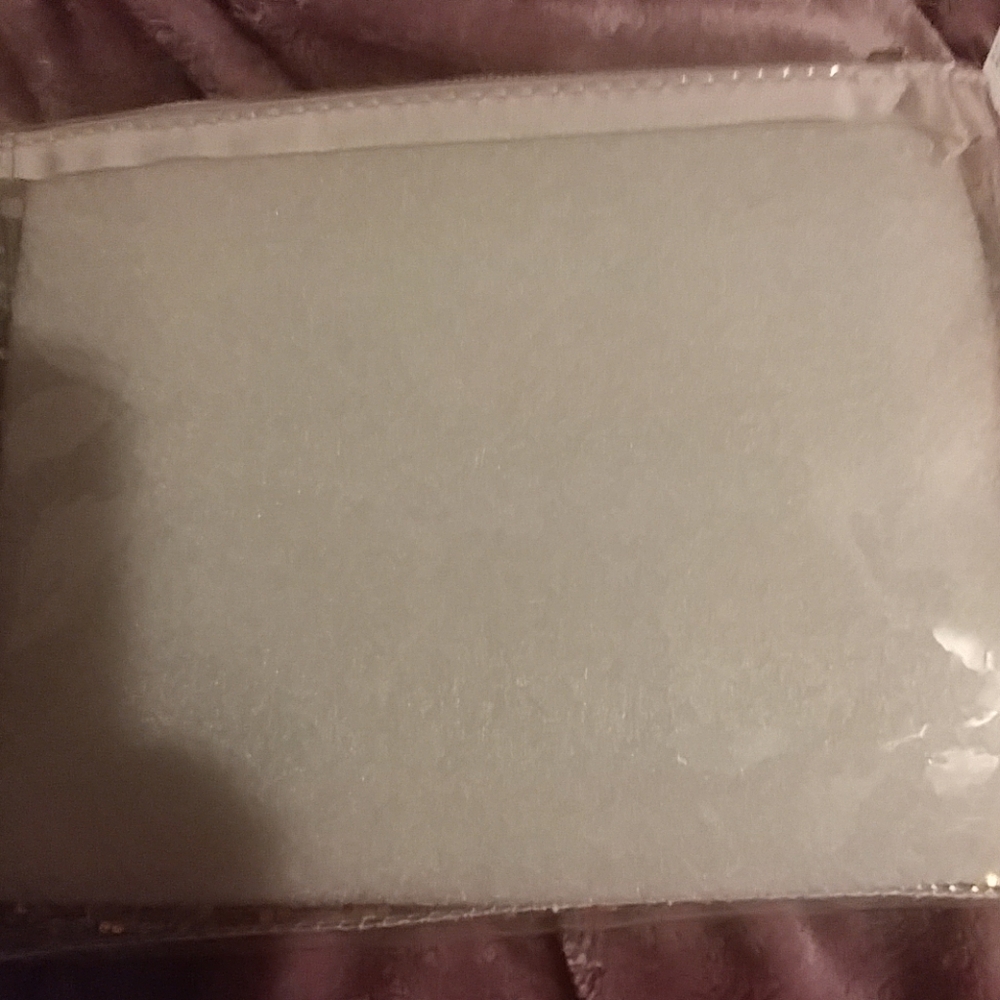 Make Up Pouch - image 3